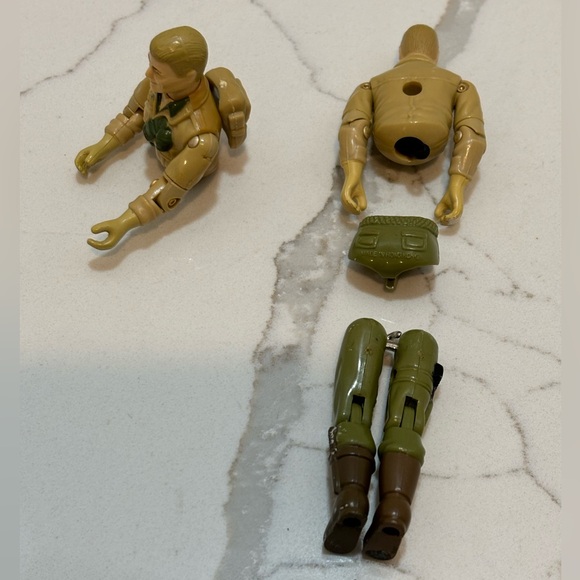 Vintage GI Joe 1983 Duke V1 Set of 1 Full Figure and One Upper Torso by Hasbro - Picture 6 of 9